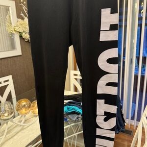 Nike leggings